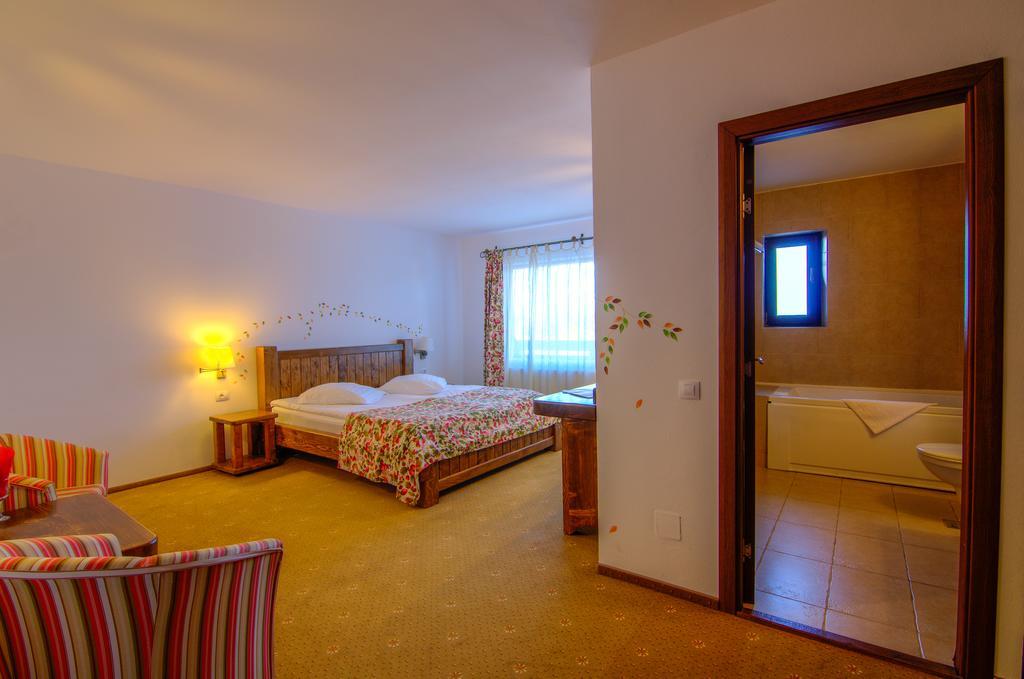 Cheile Gradistei Fundata Resort Buitenkant foto