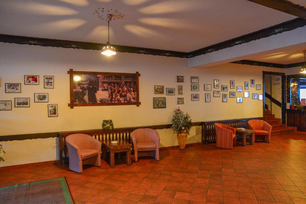 Cheile Gradistei Fundata Resort Buitenkant foto